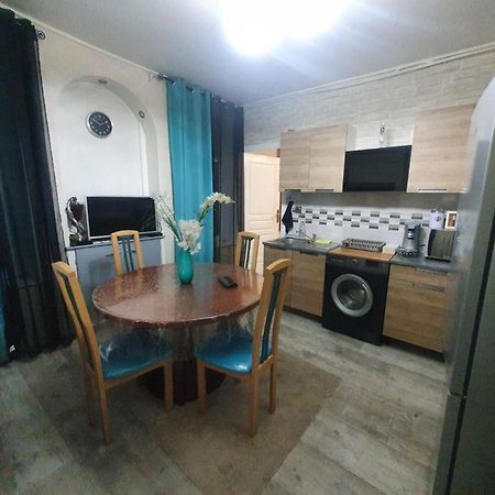 Bel Petit Appartement Charleville-Mézières エクステリア 写真