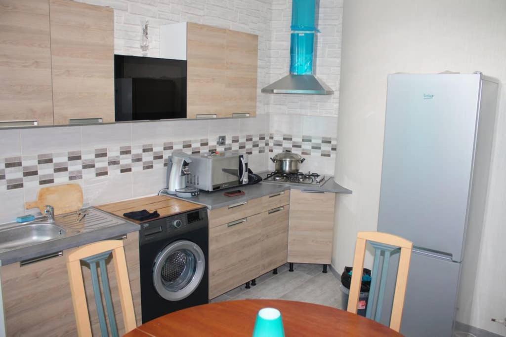 Bel Petit Appartement Charleville-Mézières エクステリア 写真