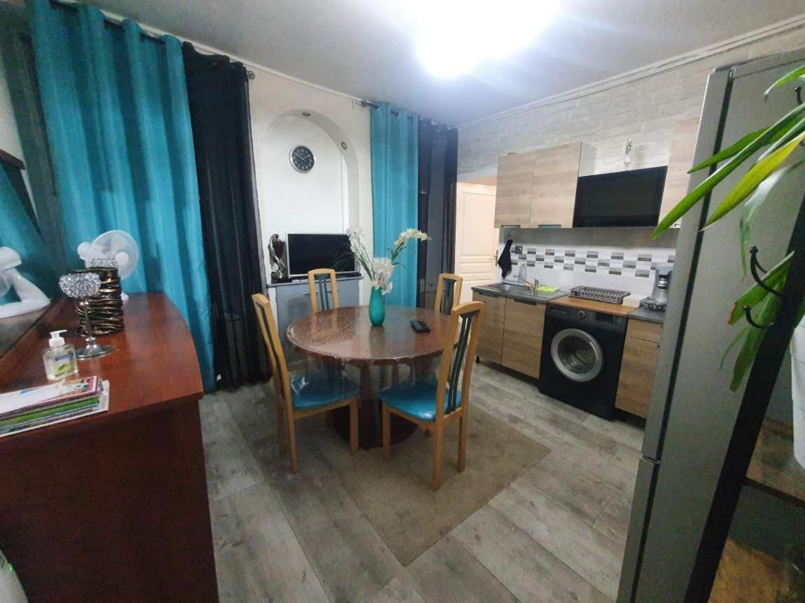 Bel Petit Appartement Charleville-Mézières エクステリア 写真
